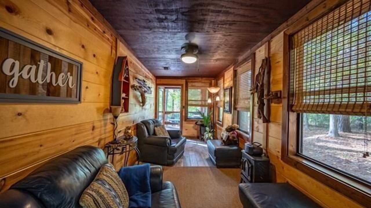 Photo of Bedroom in Smithville
