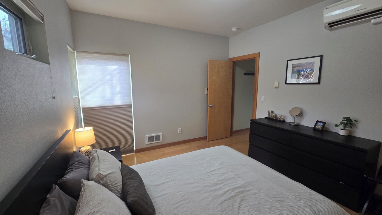 Photo of Bedroom in Mosier