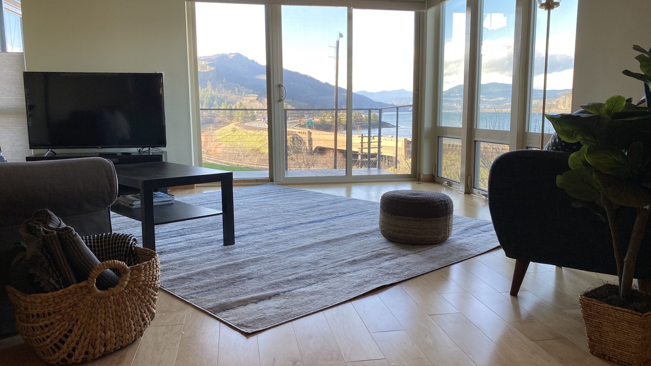 Photo of Livingroom in Mosier
