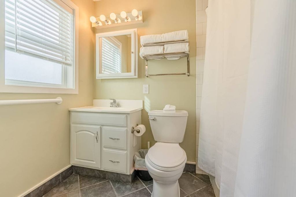 Photo of Bathroom in Richland