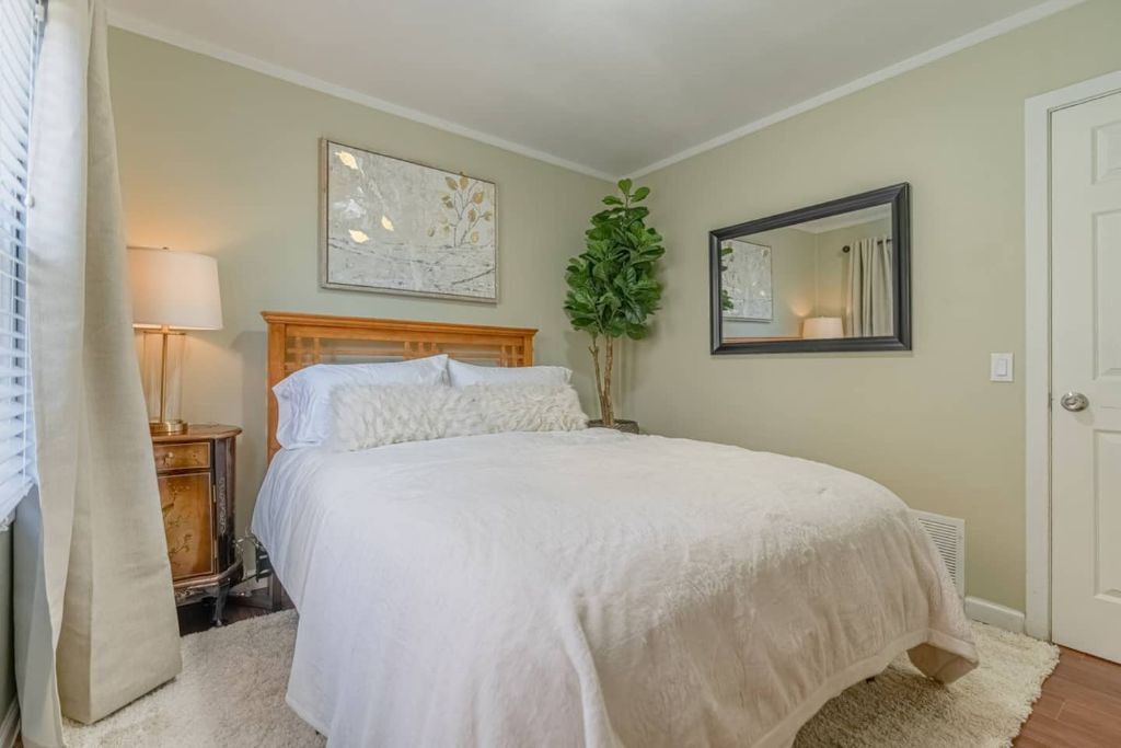 Photo of Bedroom in Richland