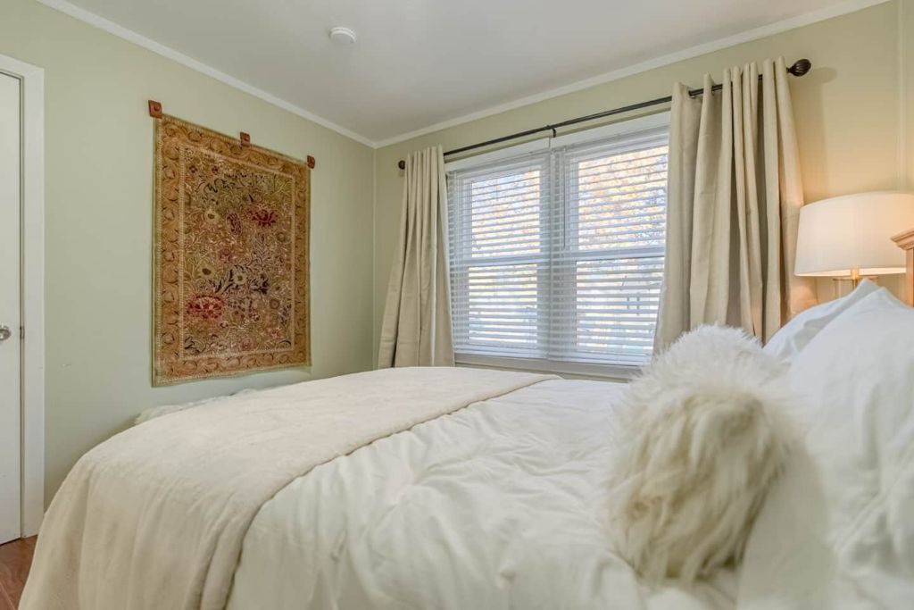 Photo of Bedroom in Richland