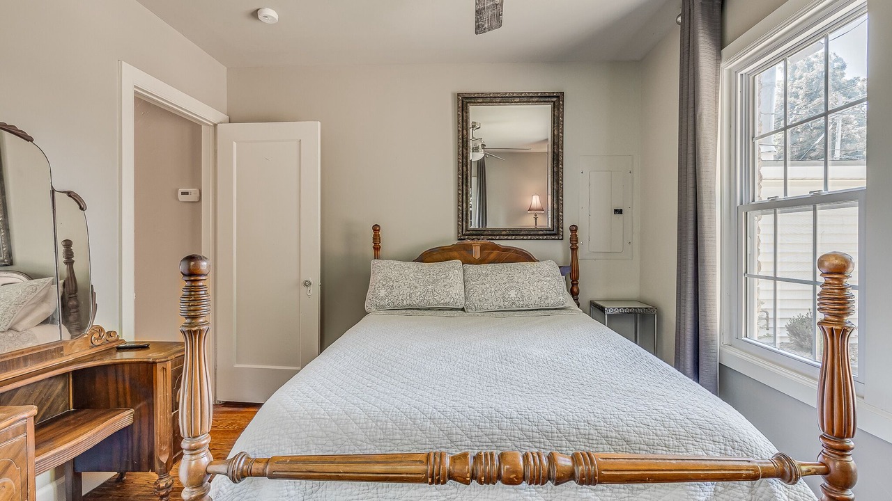 Photo of Bedroom in Central Oklahoma City