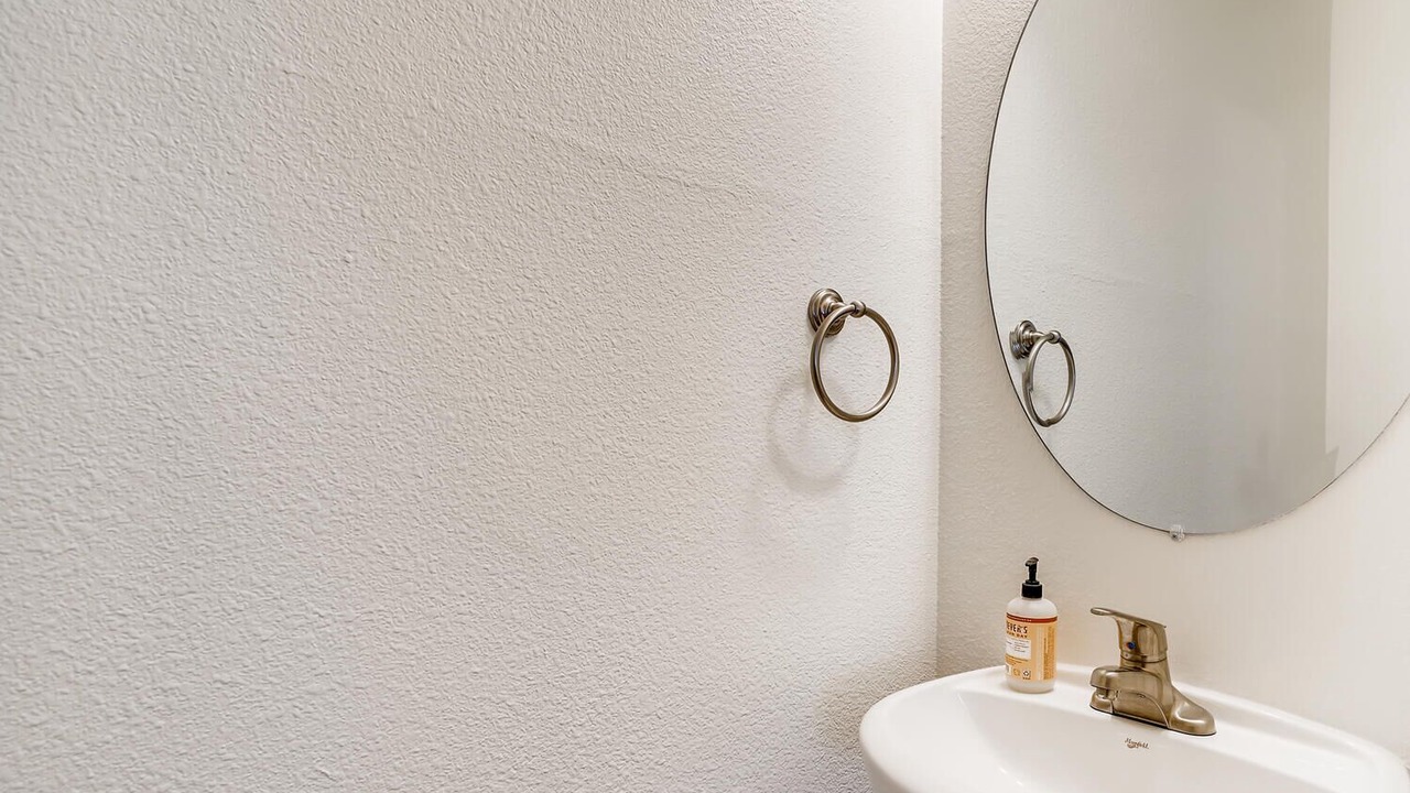 Photo of Bathroom in Lincoln Square Lofts