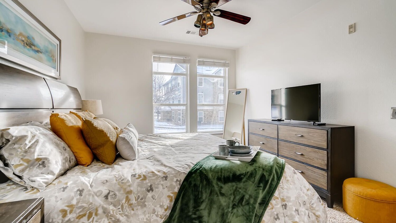 Photo of Bedroom in Lincoln Square Lofts