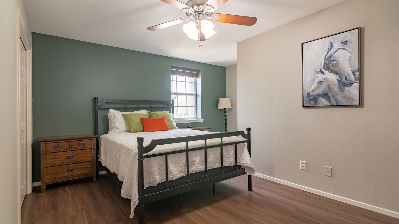 Photo of Bedroom in Miles