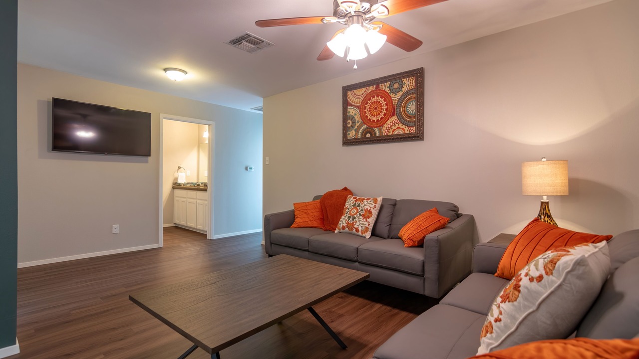 Photo of Livingroom in Miles