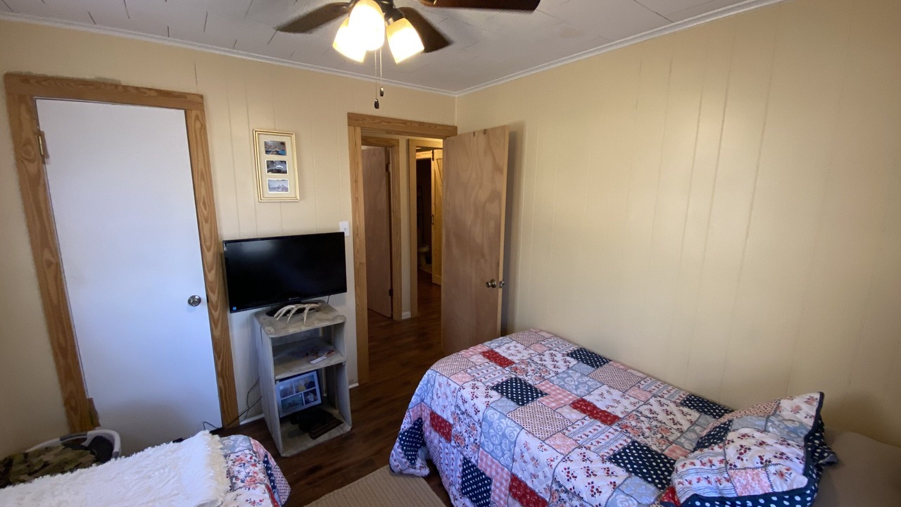 Photo of Bedroom in Milam
