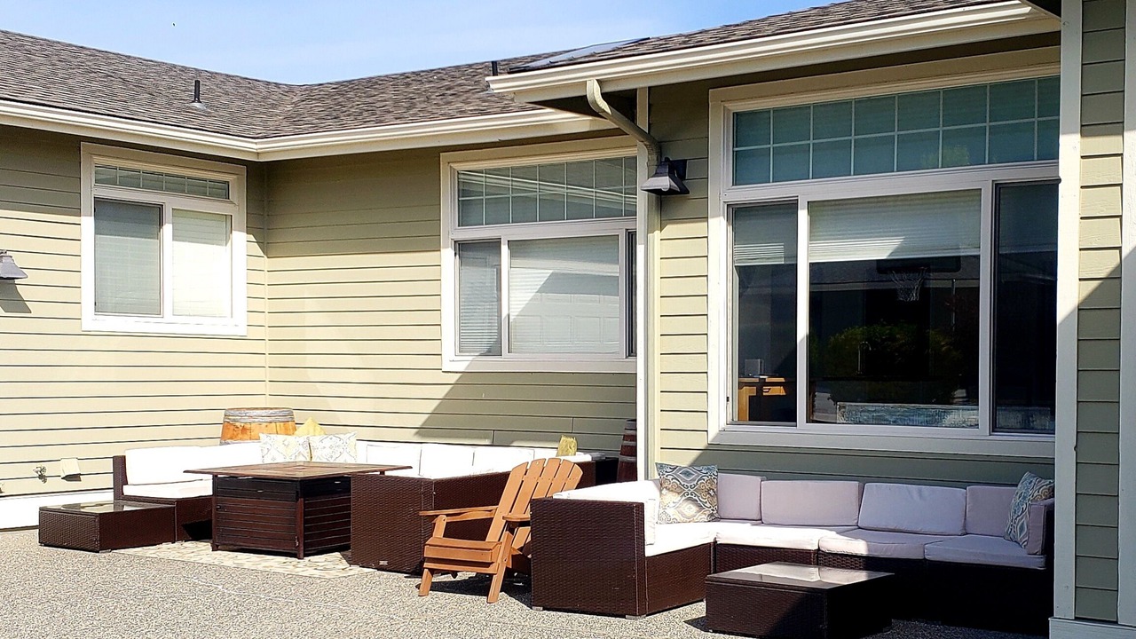 Photo of Patio Balcony in Wapato Point