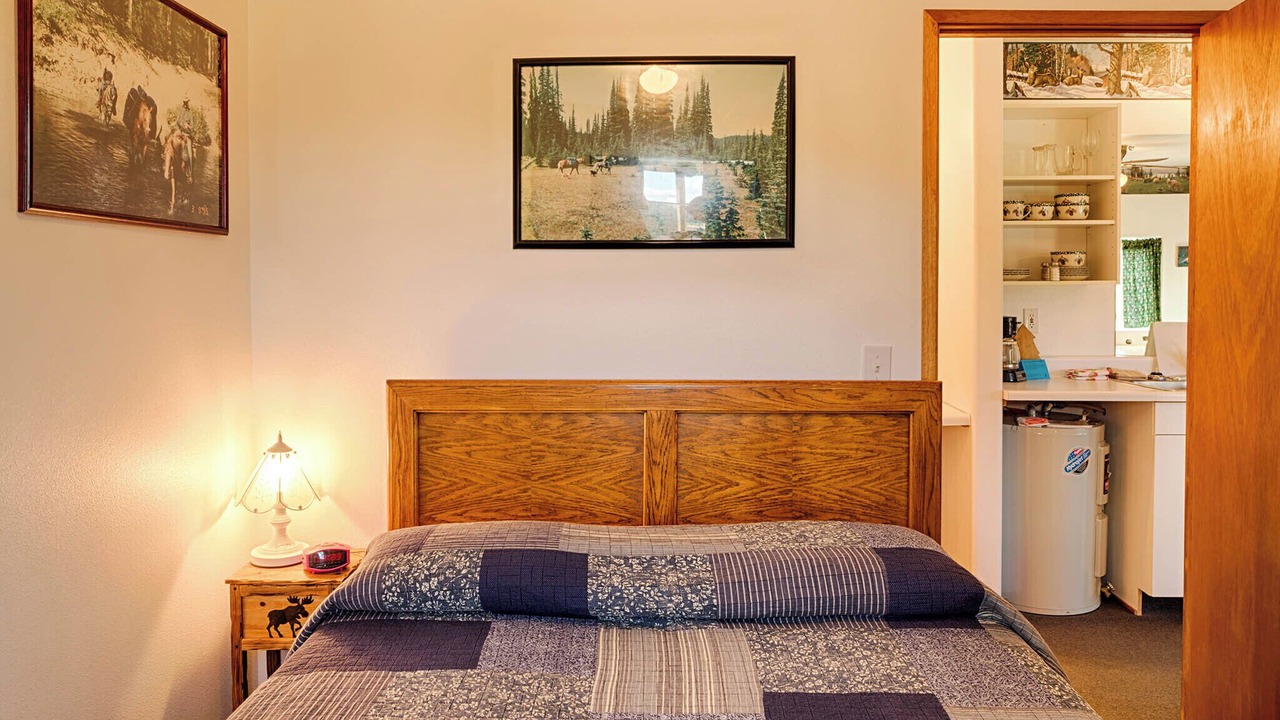 Photo of Bedroom in Oroville