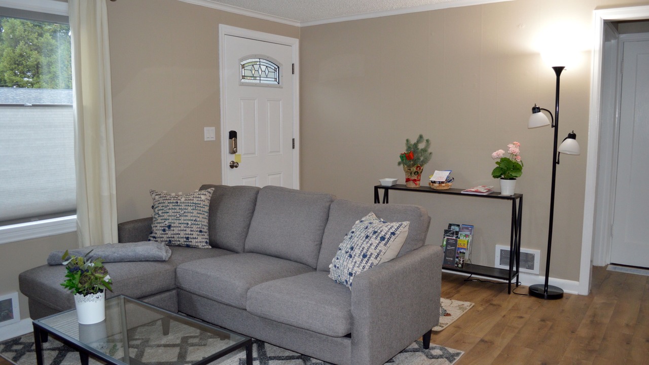 Photo of Livingroom in Crown Hill