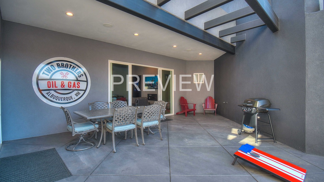 Photo of Outdoor in Uptown