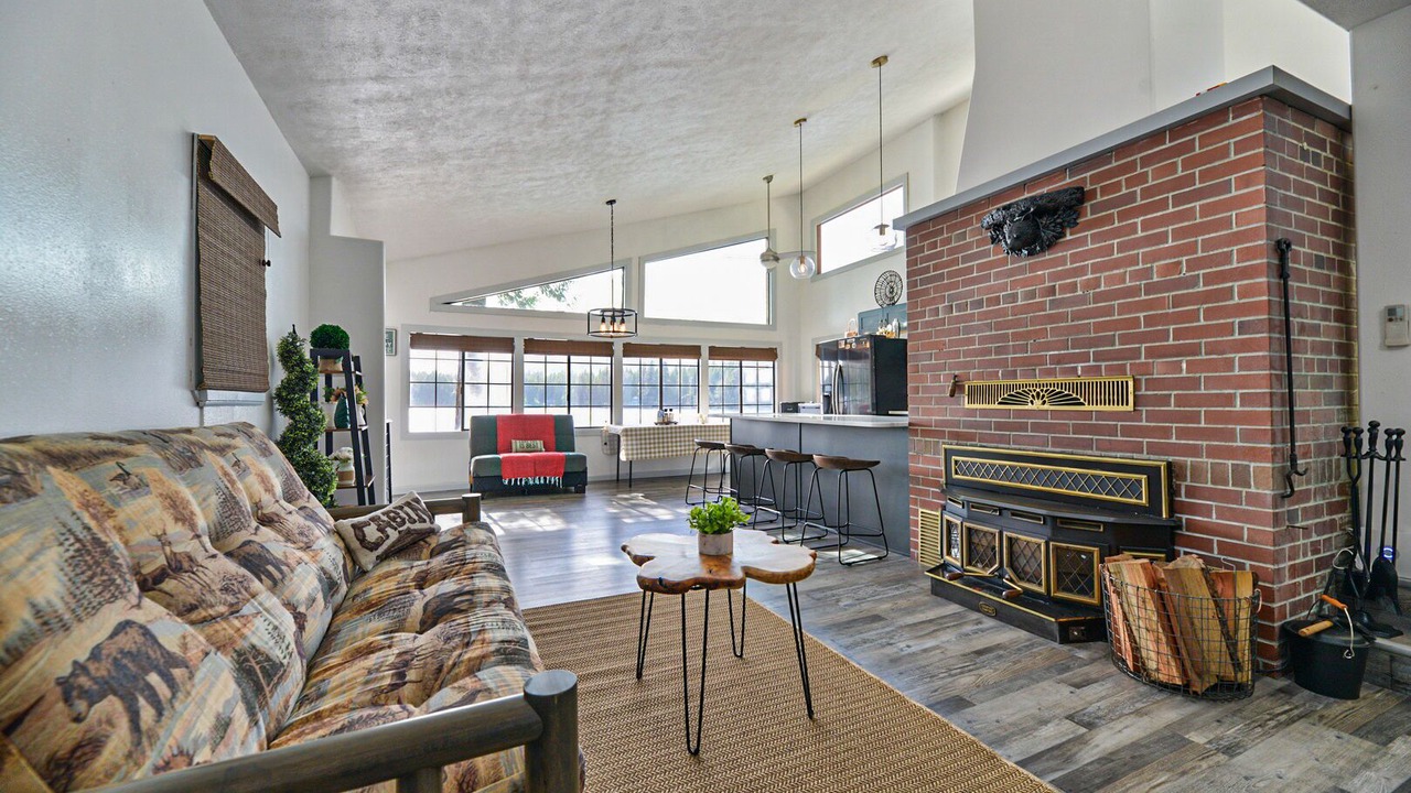 Photo of Livingroom in Newport