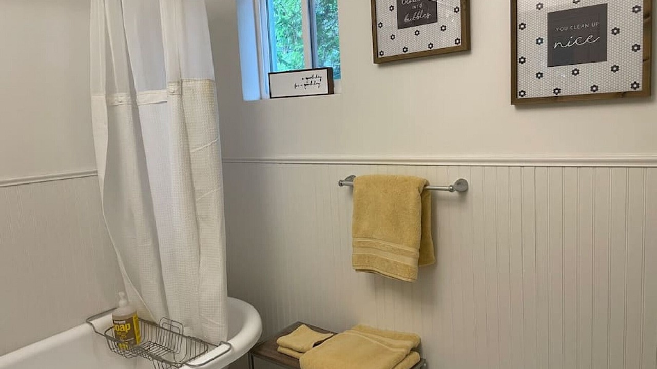 Photo of Bathroom in Laramie