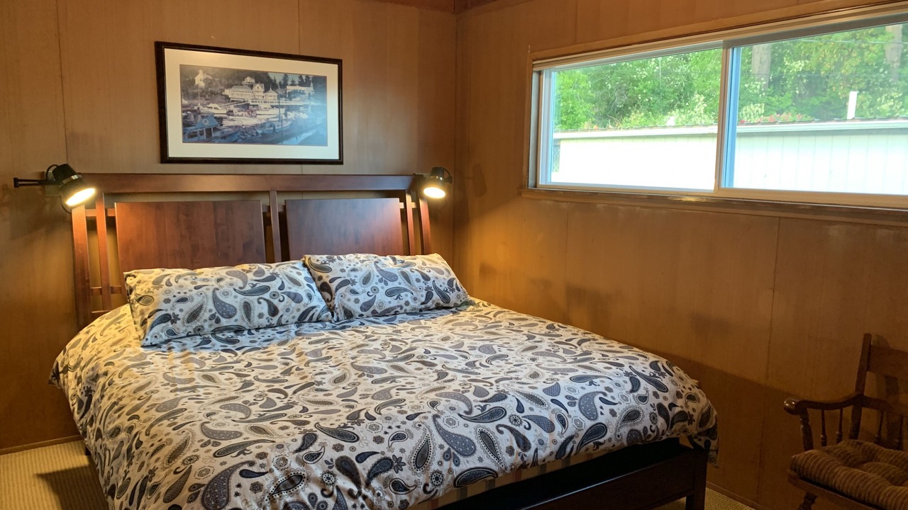 Photo of Bedroom in Langley
