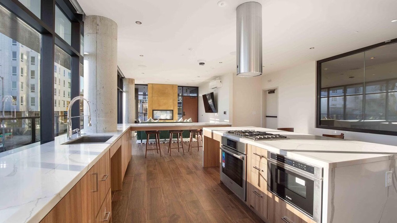 Photo of Kitchen in Broadway
