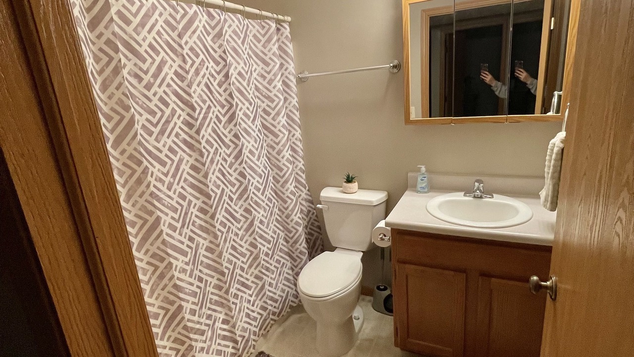 Photo of Bathroom in Malcolm