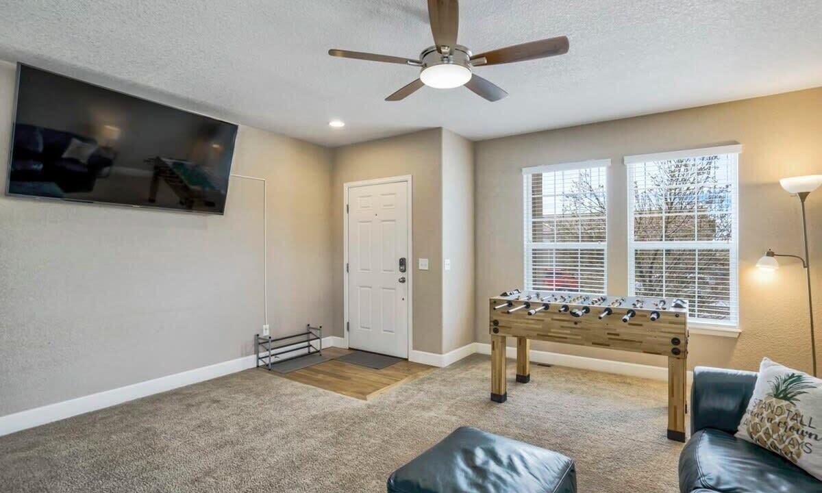 Photo of Livingroom in Peyton
