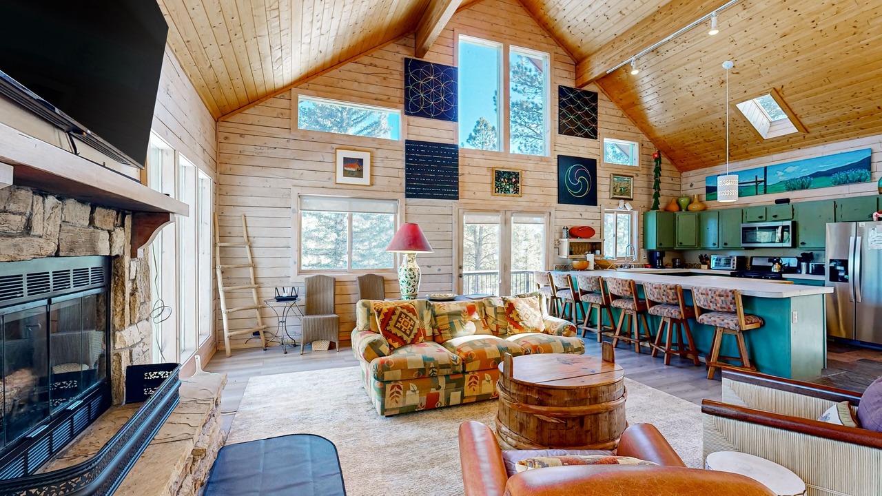 Photo of Livingroom in Angel Fire