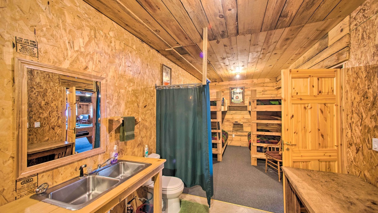 Photo of Bathroom in Putnam County