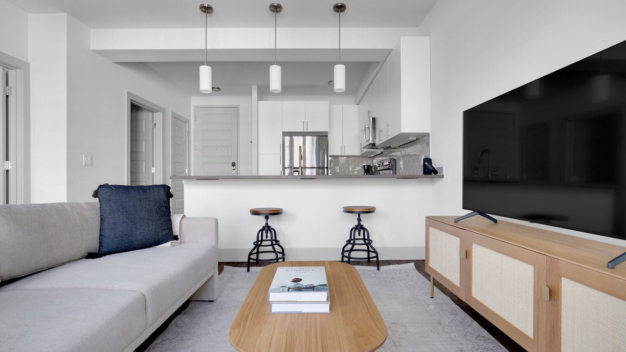 Photo of Livingroom in West Bellevue