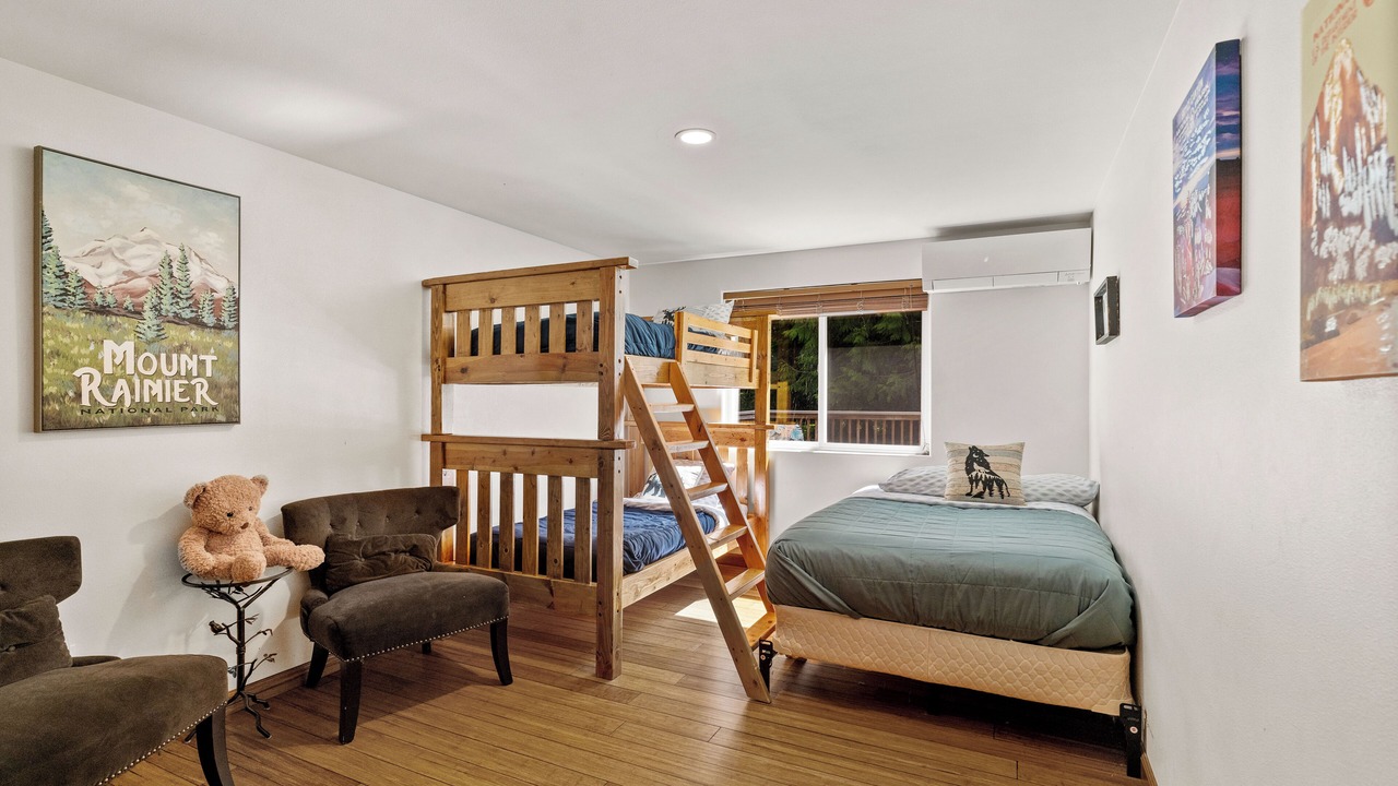 Photo of Bedroom in Packwood
