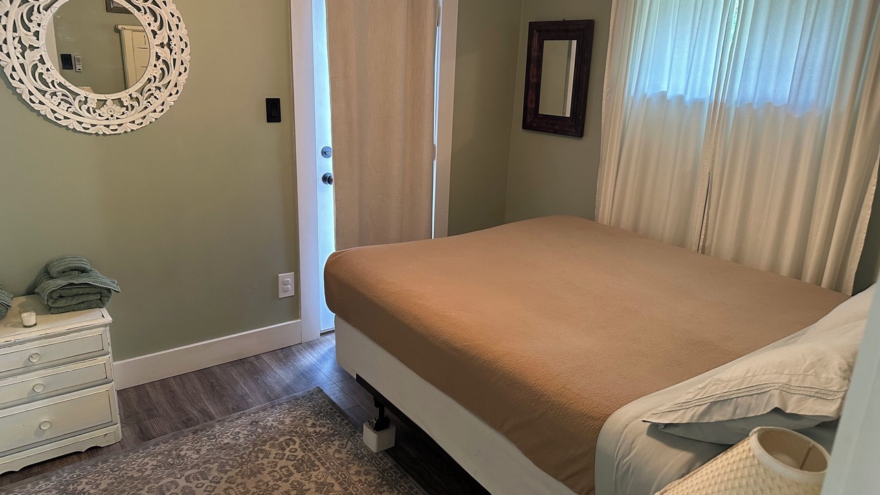 Photo of Bedroom in Historic District