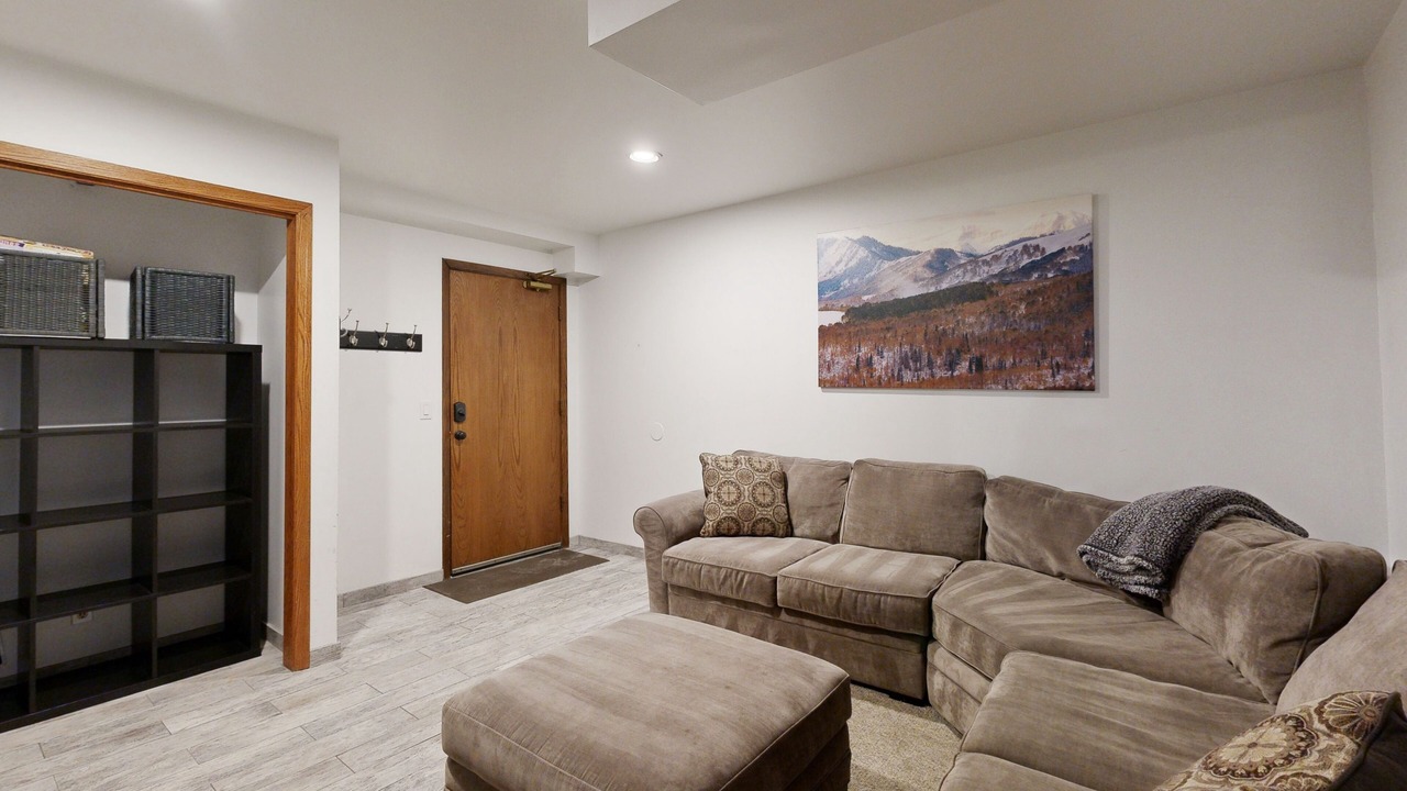 Photo of Livingroom in North Park City