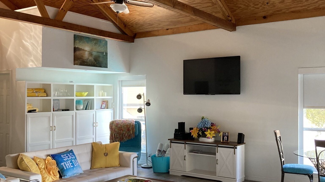 Photo of Livingroom in Granbury