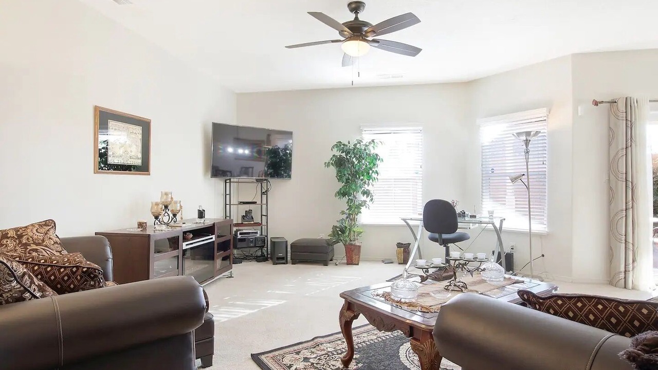 Photo of Livingroom in Northeast Heights