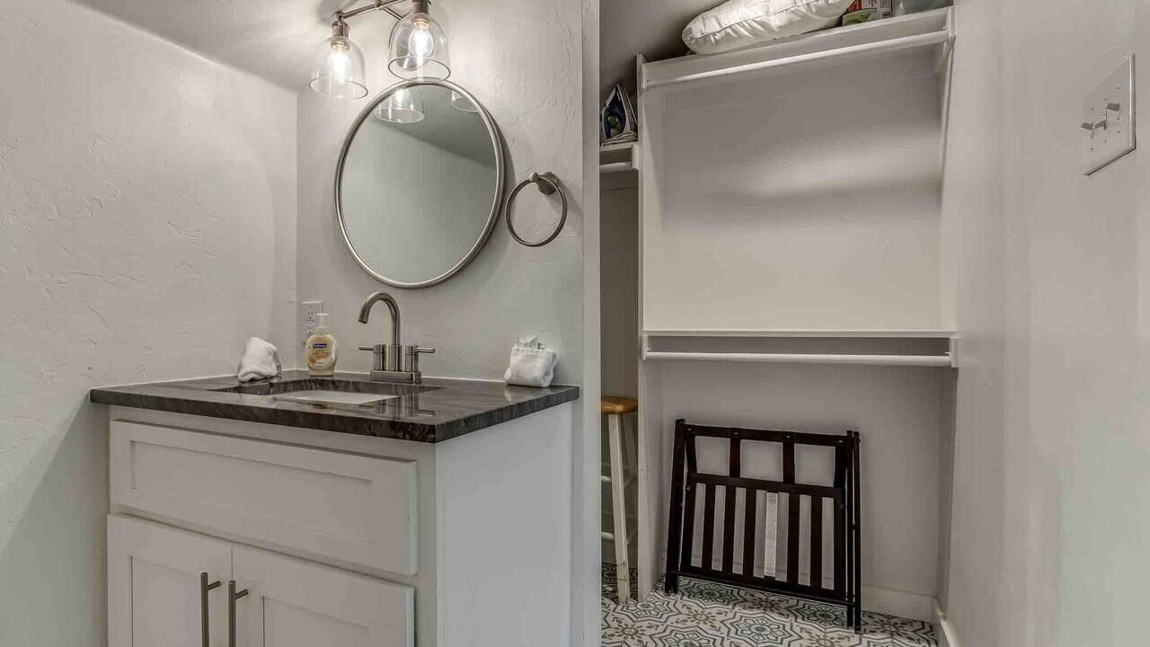 Photo of Bathroom in Central Oklahoma City