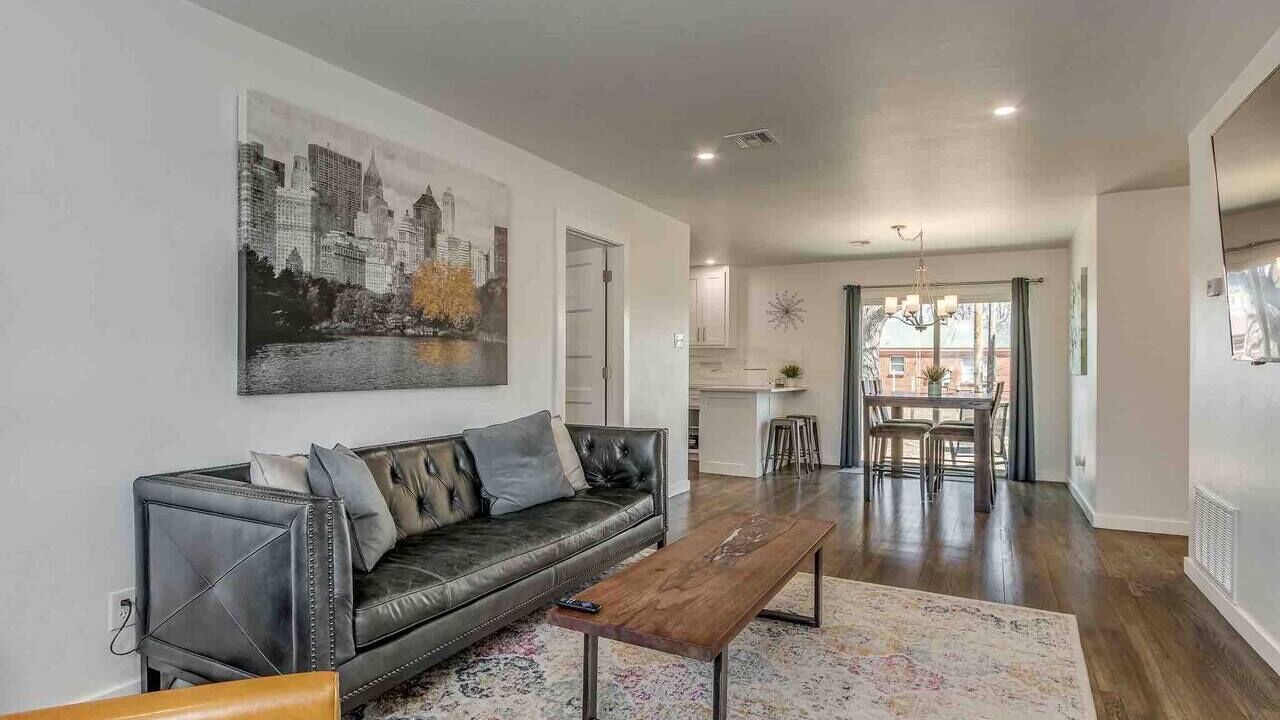Photo of Livingroom in Central Oklahoma City