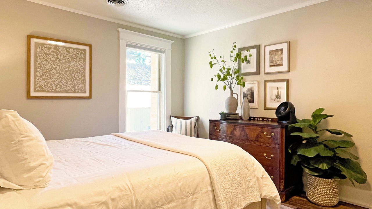 Photo of Bedroom in Hot Springs