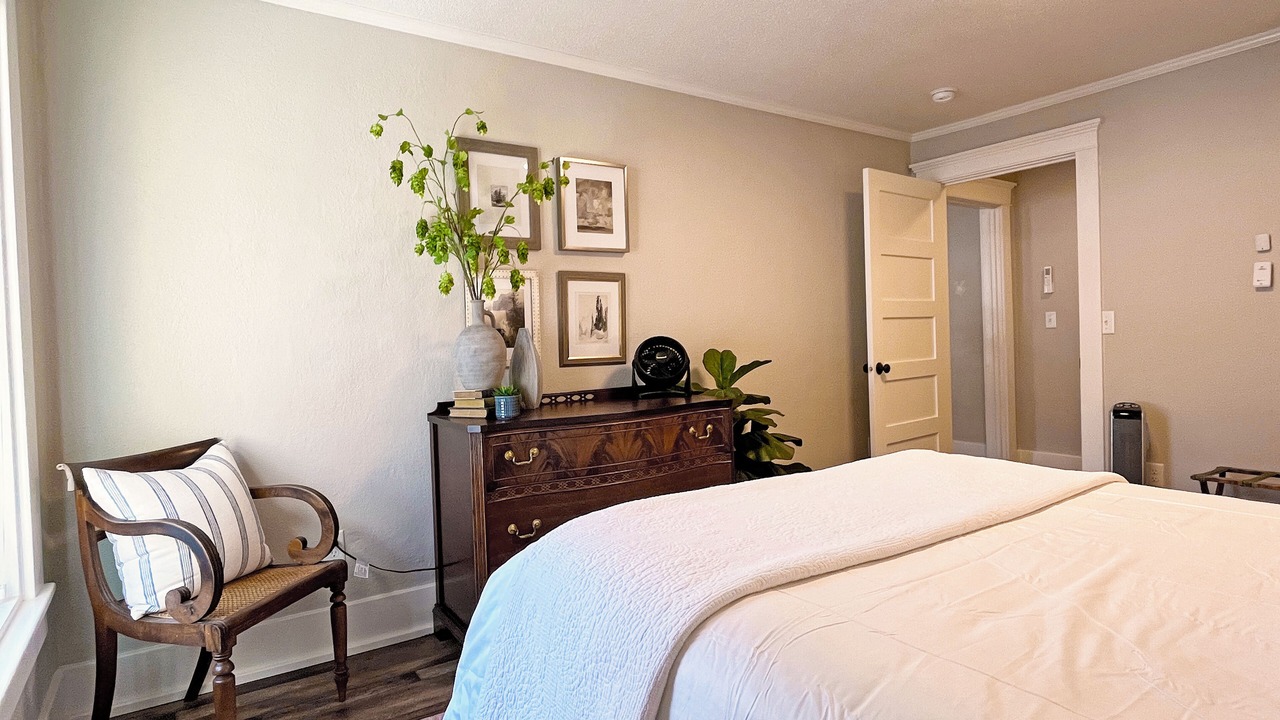 Photo of Bedroom in Hot Springs