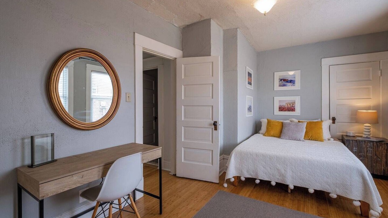 Photo of Bedroom in Westside North