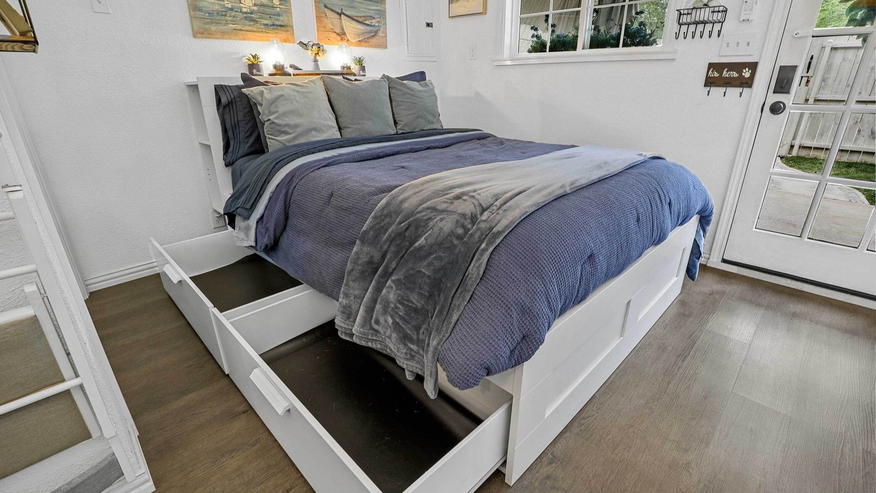 Photo of Bedroom in Lake Dallas