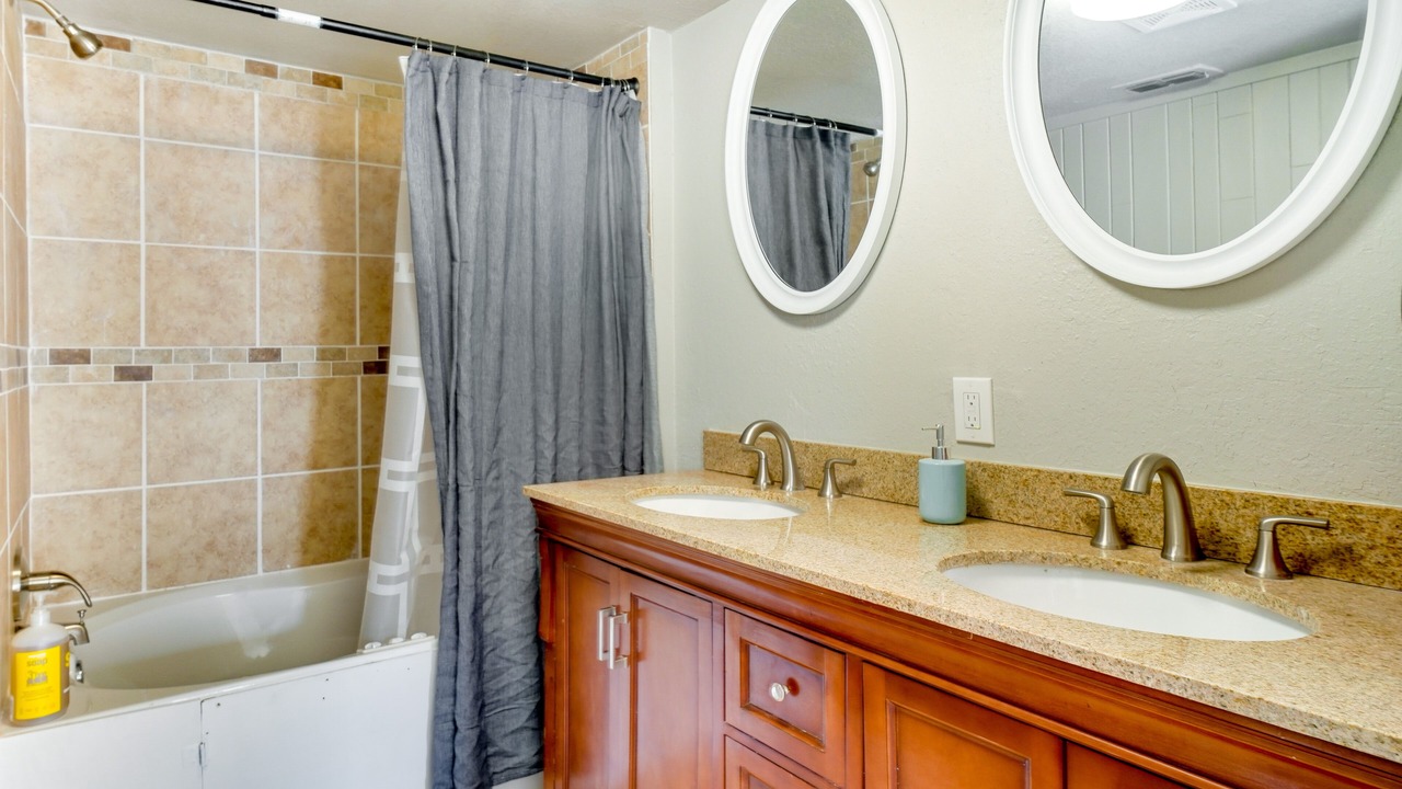 Photo of Bathroom in Buffalo Springs
