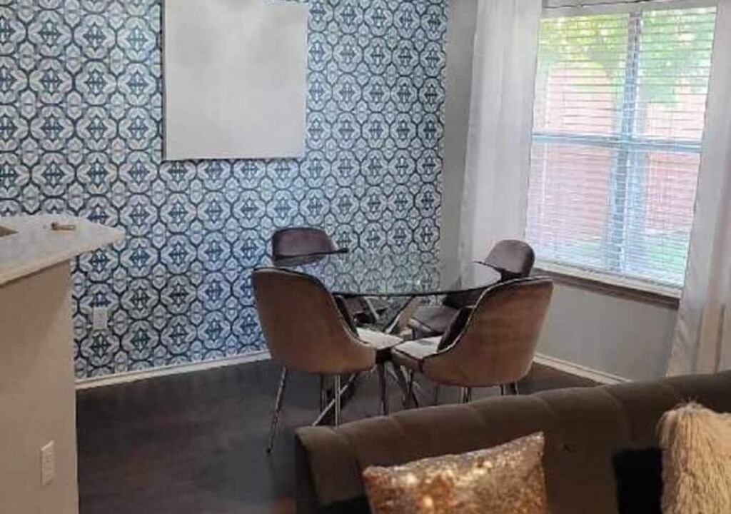 Photo of Livingroom in Cedar Hill