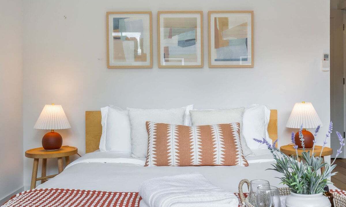 Photo of Bedroom in Broadway