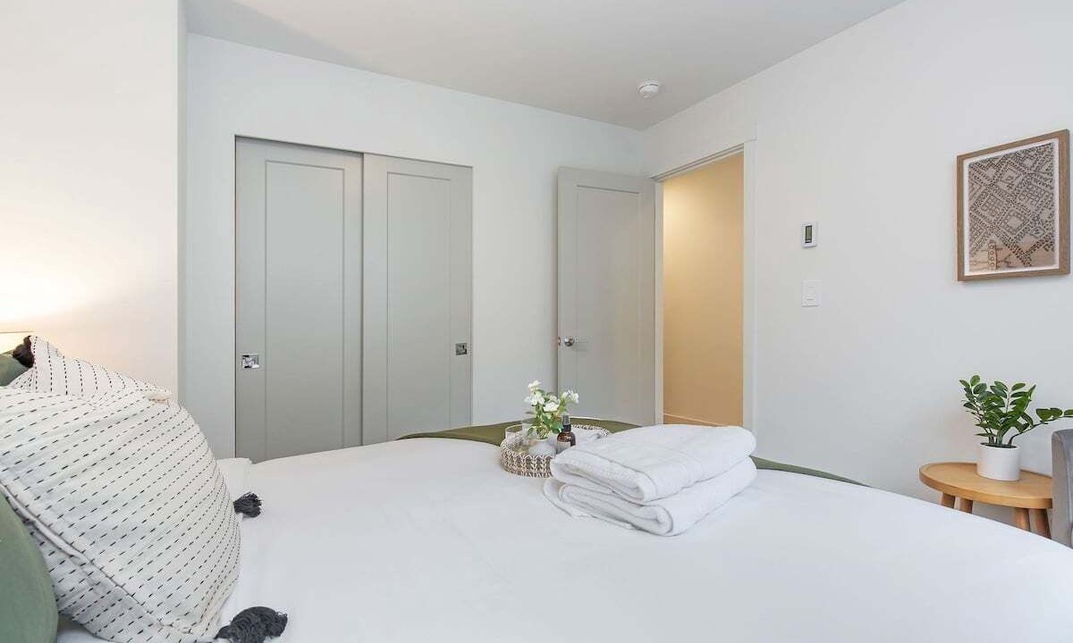 Photo of Bedroom in Broadway