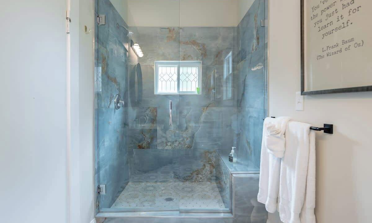 Photo of Bathroom in Shawnee