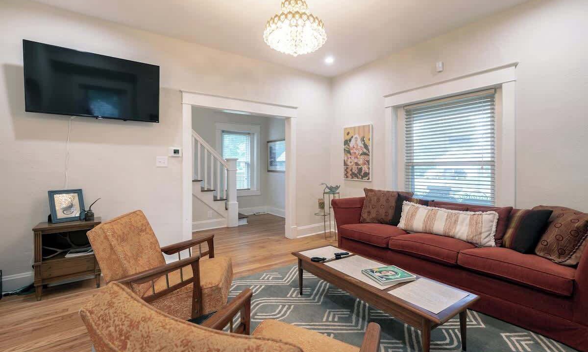 Photo of Livingroom in Shawnee