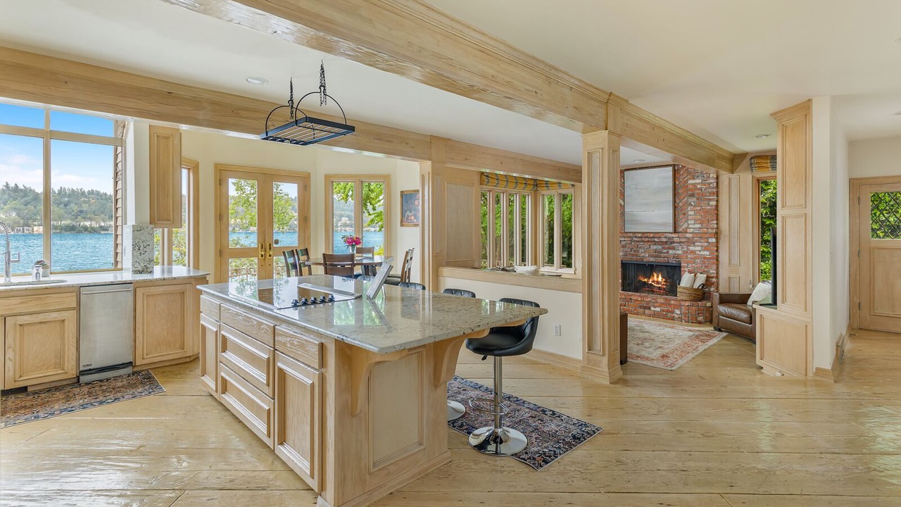 Photo of Others in Mercer Island