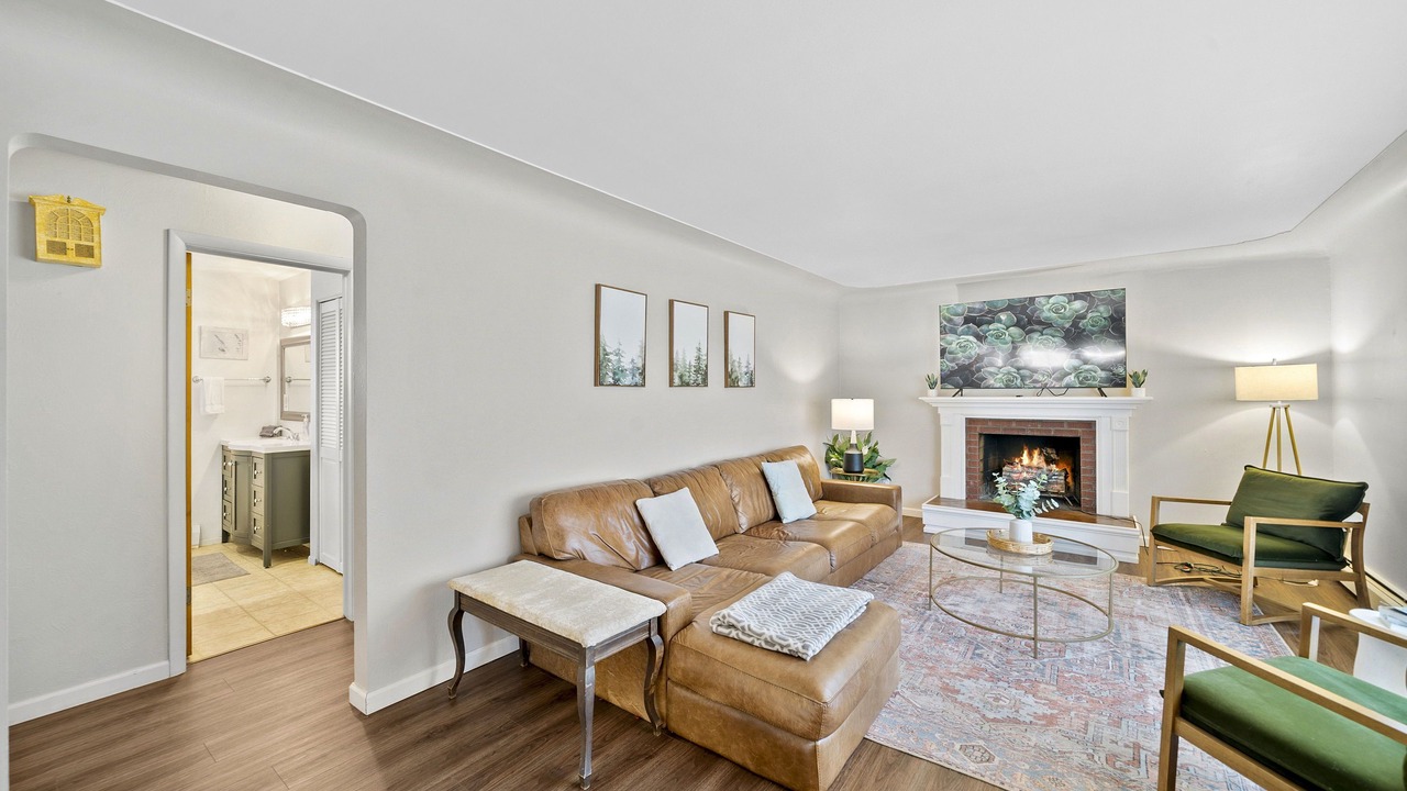 Photo of Livingroom in Lamar Heights Area
