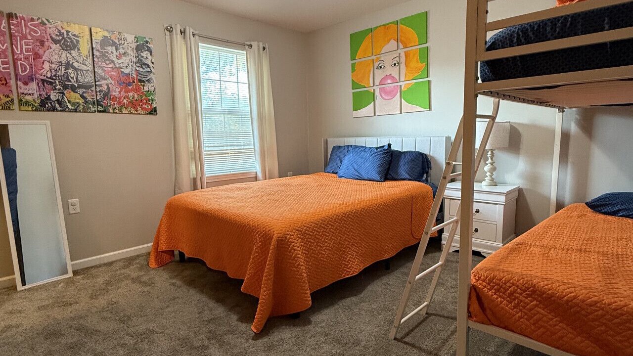 Photo of Bedroom in Maryville