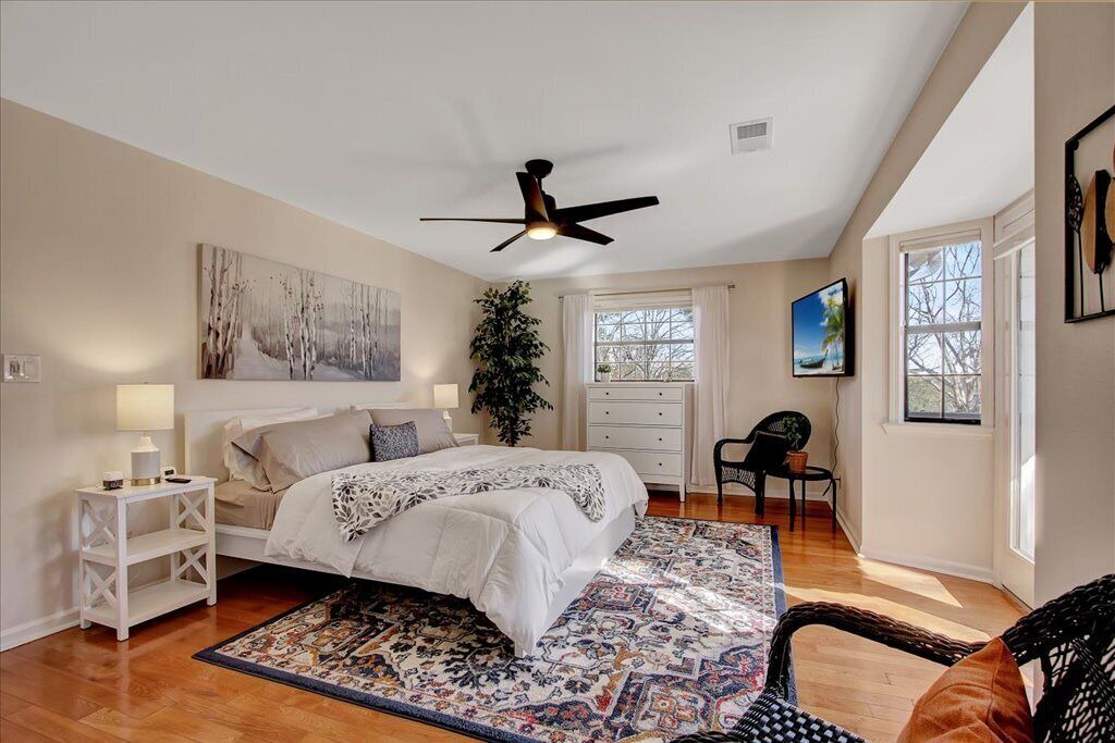 Photo of Bedroom in Lake Hamilton