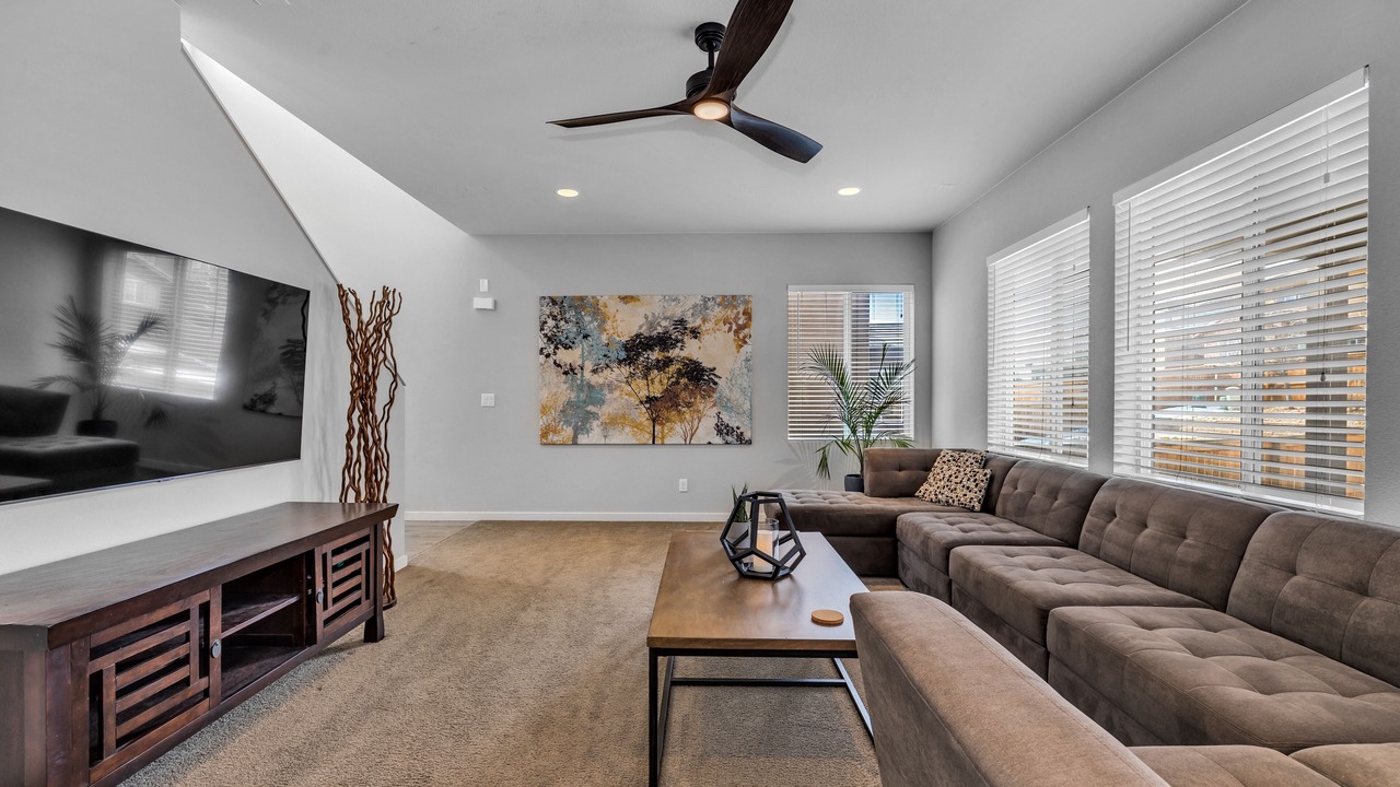 Photo of Livingroom in Parker