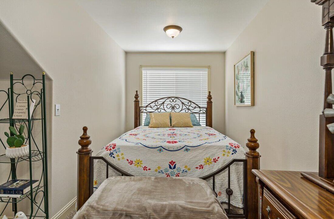 Photo of Bedroom in Gem County