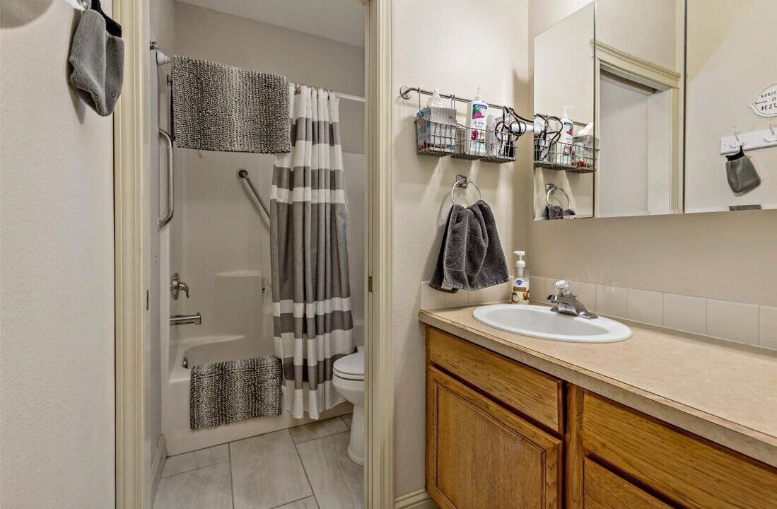 Photo of Bathroom in Gem County
