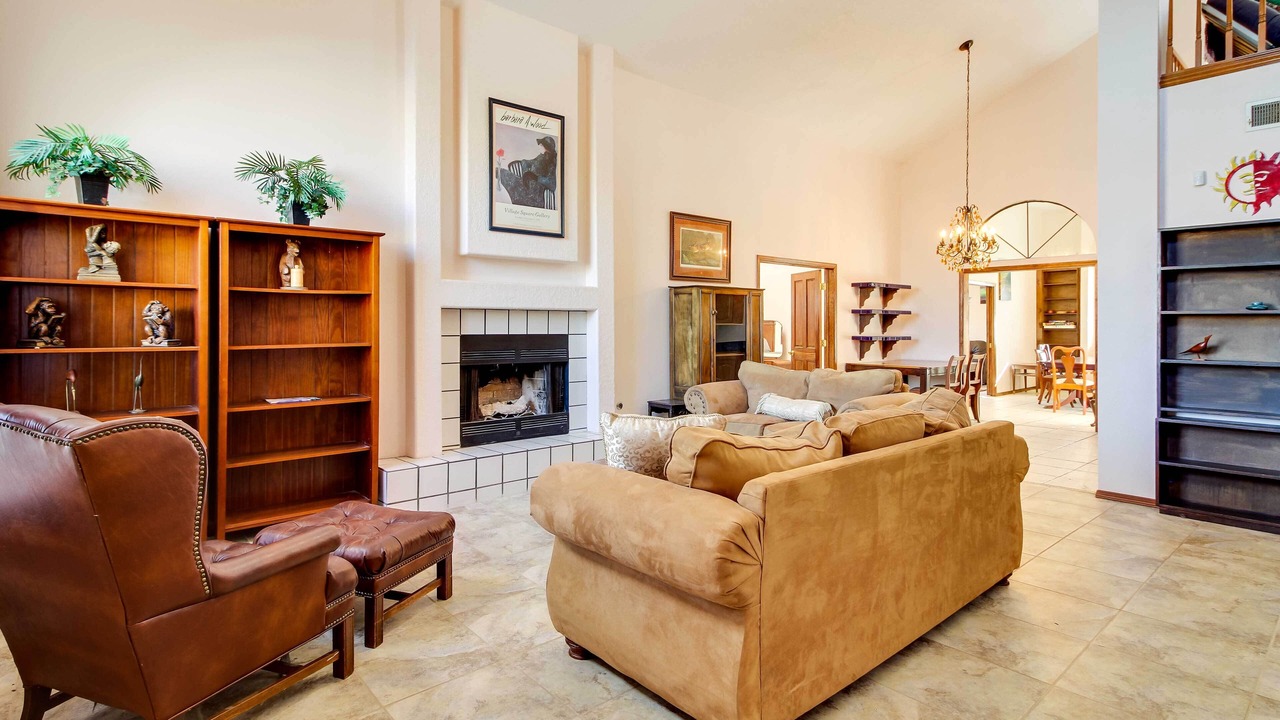 Photo of Livingroom in Paradise Hills Civic